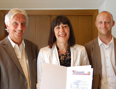 Bild (LSR): Ambros Knapp (AK-Vizepräsident), Resi Kuen (HS Längenfeld), Stefan Neuner …