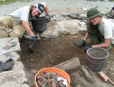 Archäologische Ausgrabungsarbeiten bei der St. Nikolauskirche in Matrei i.O. mit den