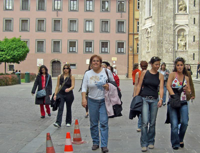 Die Gäste bei ihrer City-Tour durch Innsbruck.