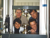 Preisträger Dr. Thomas Lörting (vorne rechts) mit Prof. Andreas Hallbrucker, Mag. Ing …