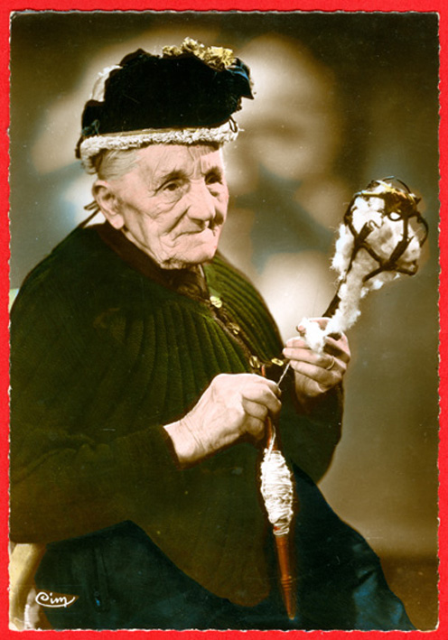 Frau beim Spinnen / woman spinning