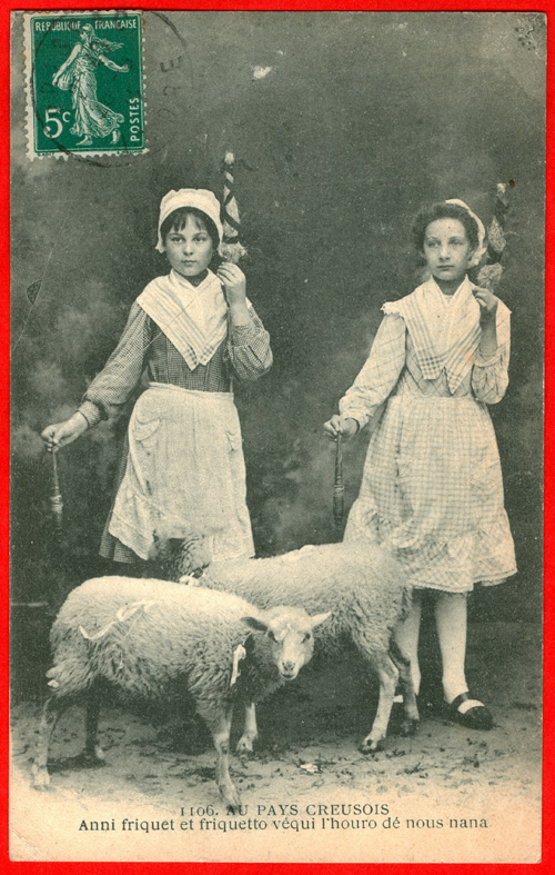 zwei Mädchen beim Spinnen / two girls spinning