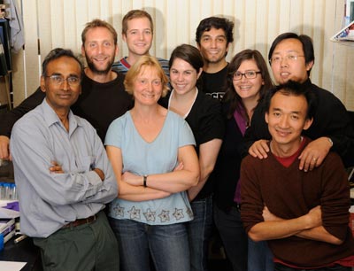 Die Arbeitsgruppe des diesjährigen Chemie-Nobelpreisträgers, Venki Ramakrishnan. Kath …