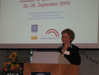 Ass.-Prof. Mag.Dr. Barbara Hinger vom IMoF begrüßte die Anwesenden bei der Tagung.