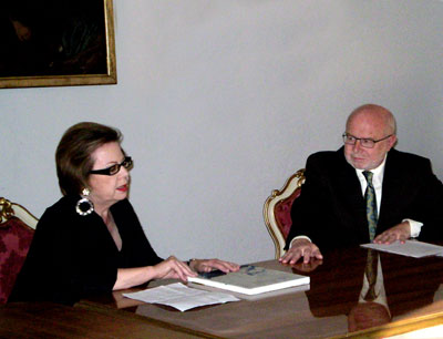 Johann Holzner im Gespräch mit Yvonne Weiler. (Foto: PRK 2010)