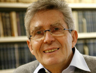 Univ.-Prof. Dr. Heinz Barta vom Institut für Zivilrecht der Universität Innsbruck ist …