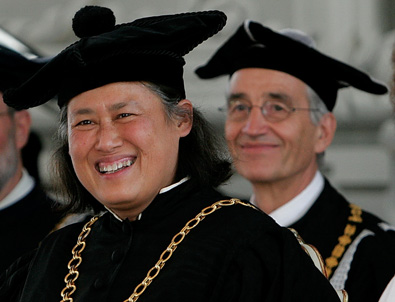 die thailändische Prinzessin Maha Chakri Sirindhorn und Rektor Tilmann Märk
