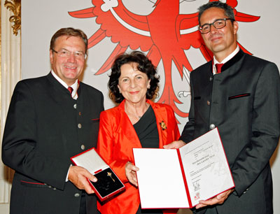 LH Platter und LH Kompatscher überreichten Ursula Moser das Verdienstkreuz des Landes …