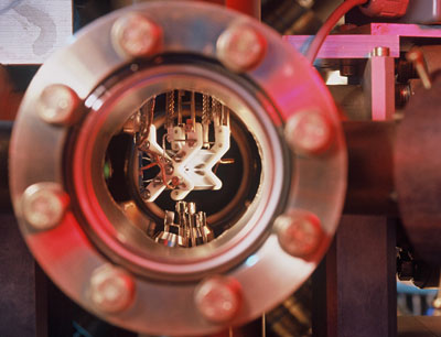 Die Forscher um Prof. Rainer Blatt haben ein neue Quantengatter aus drei Qubits gebau …