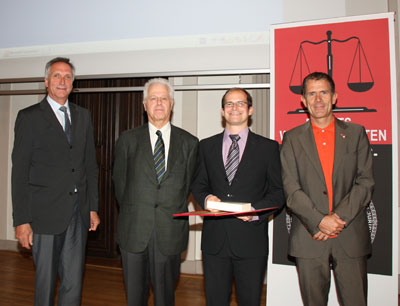 v.l.: Prof. Eccher, Dekan Wachter, Preisrtäger Dr. Wimmer und Dr. Mader (TIWAG).