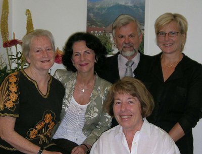 v.l.: Ass.Prof. Dr. Sonja Bahn, Univ.Prof. Dr. Ursula Moser, Dr. Uta Maley, der Deka …