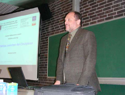 Professor Gerhard Lener bei seiner Antrittsvorlesung.