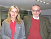 v.l.: Mag. Daniela Kundmann (Leiterin der Fakultätenservicestelle) und Vizerektor Mar …
