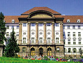Hauptgebäude der Universität Innsbruck