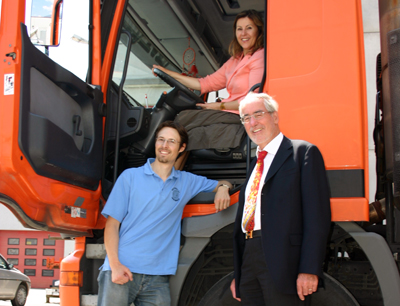 v.l. Dr. Christian Stadler (Institut für Strategisches Management, Marketing und Tour …