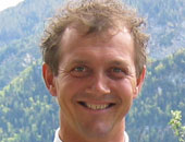 Prof. Hans-Günther Knaus