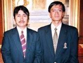 links: Dr. Jumras Limtrakul; rechts: Dr. Supot Hannongbua