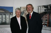 v.l.: Johanna Dohnal, Dekan Fritz Plasser.jpg