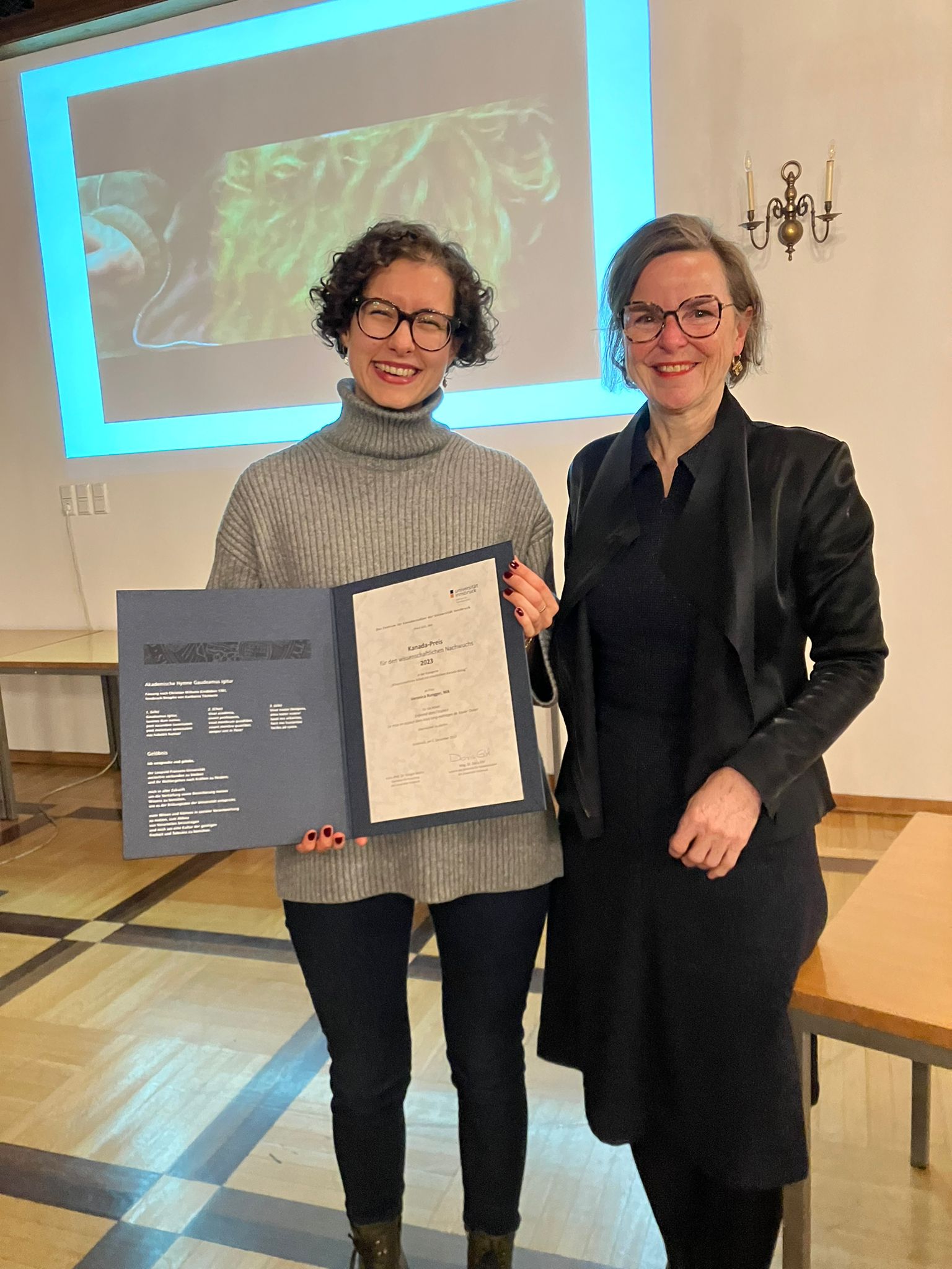 Veronika Rungger mit Doris Eibl