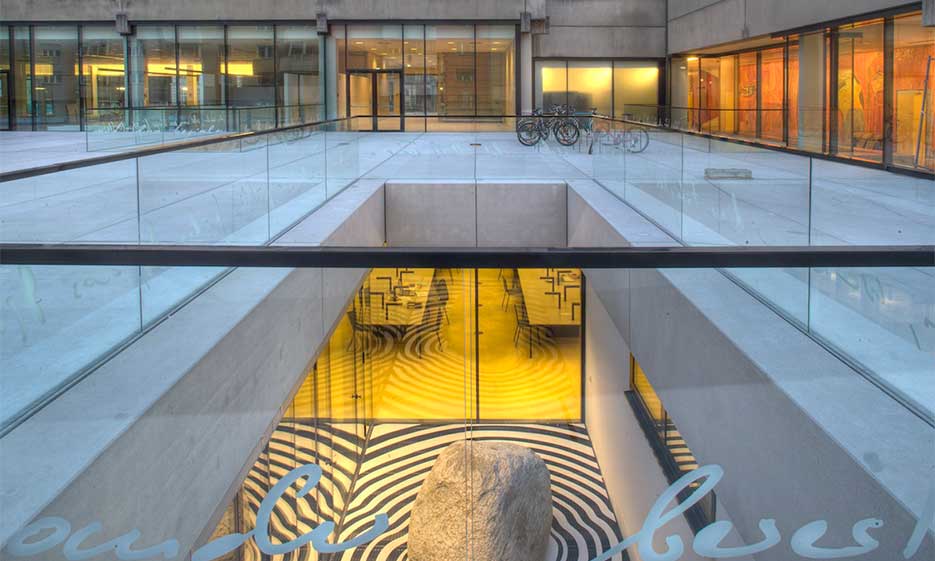 Universitäts- und Landesbibliothek Tirol