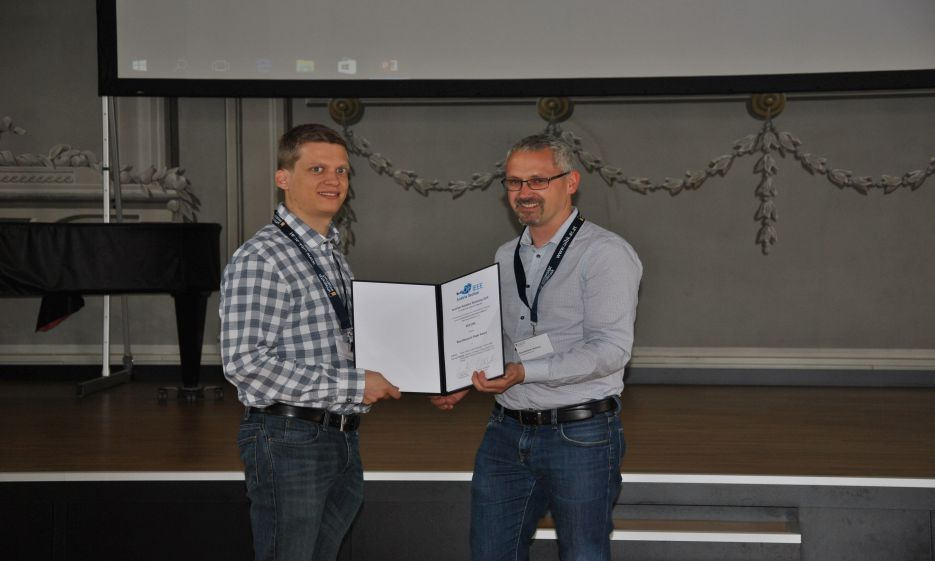 Florian Pucher wins the Best Research Paper Award sponsored by the IEEE RAS Austria Section
