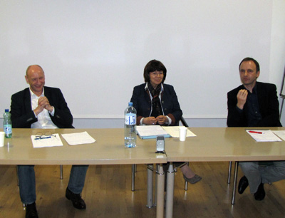 Prof. Albrecht Becker, Moderatorin Prof.in Brigitte Mazohl, Prof. Frank Welz (von links)