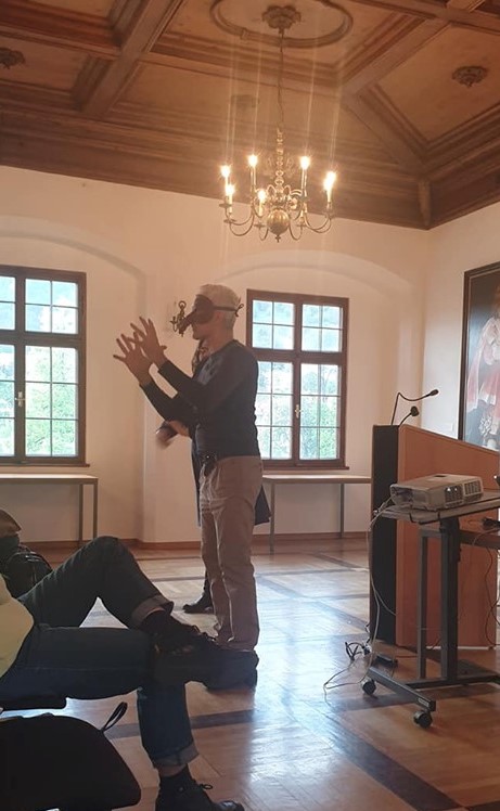 Comici in viaggio: Lezione sulla Commedia dell’arte