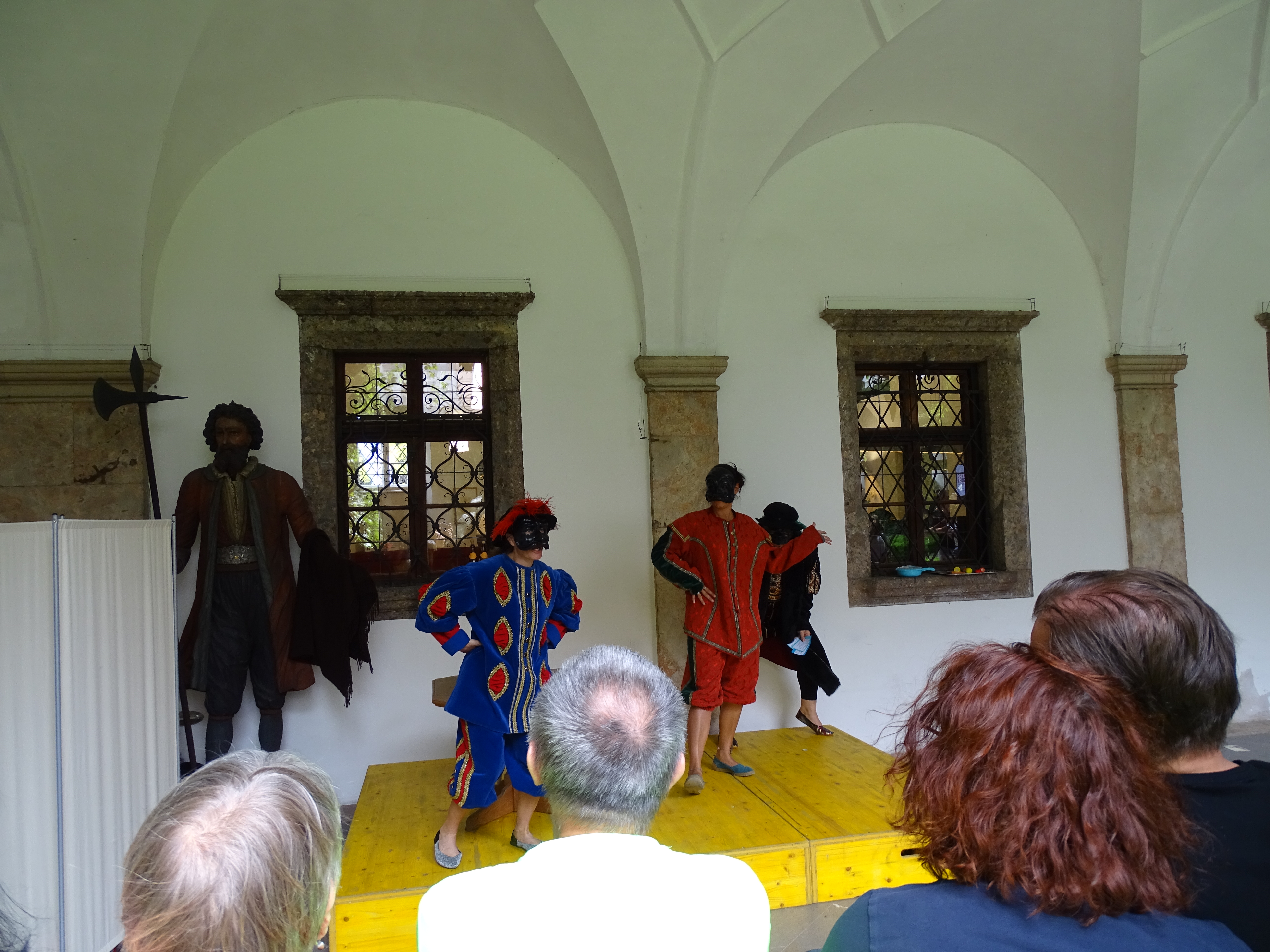 Commedia "Attenti al Pollo"