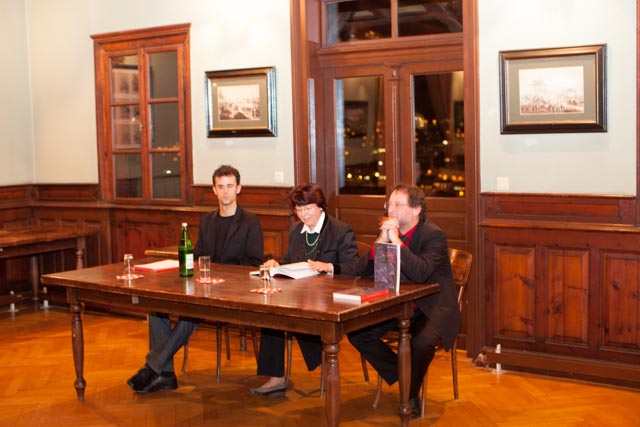 triumph_der_provinz_20121109_0003