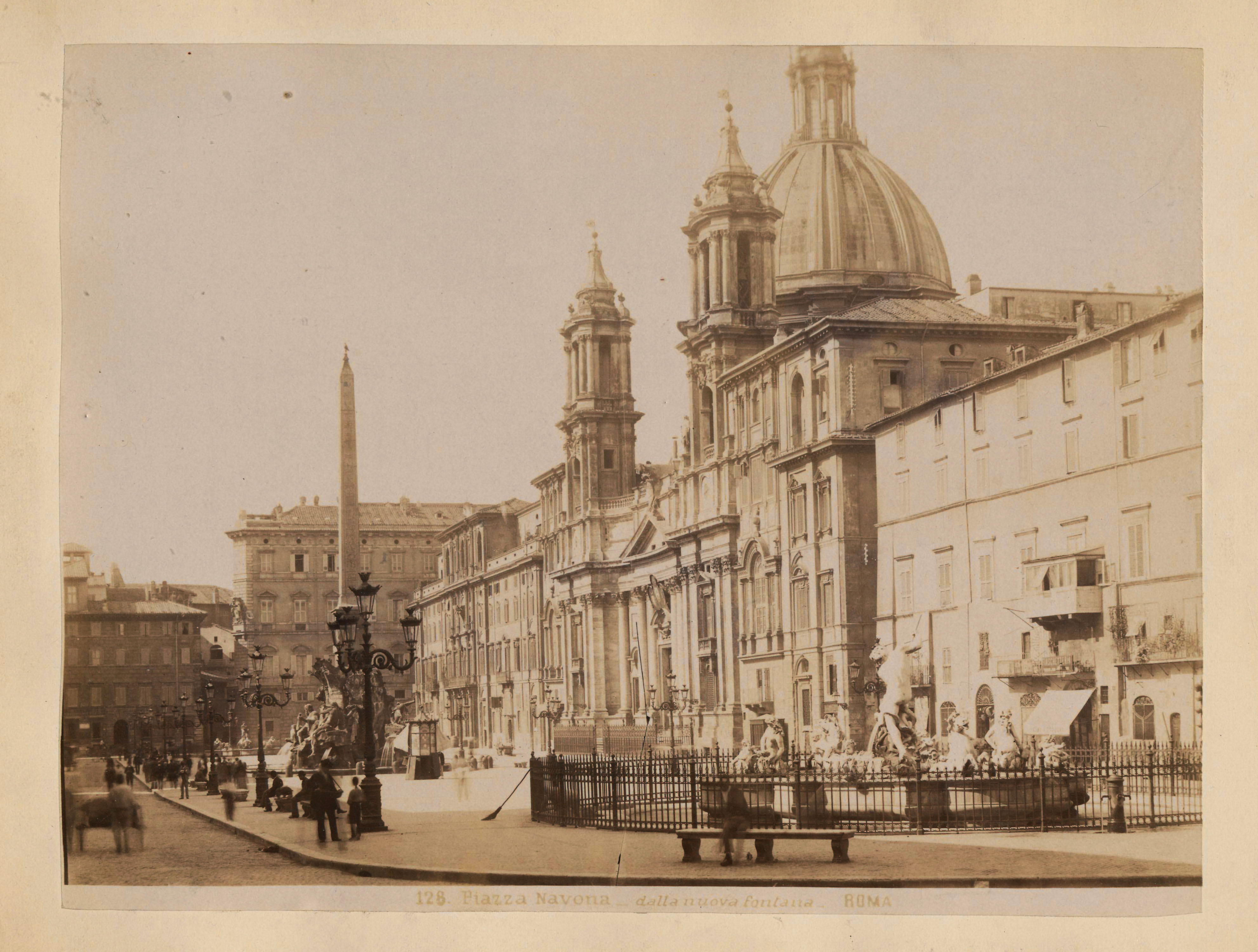 Fotografie (Albuminabzug auf Karton), Piazza Navona, Rom, Inv.-Nr. 5133, 25 x 32,5 cm