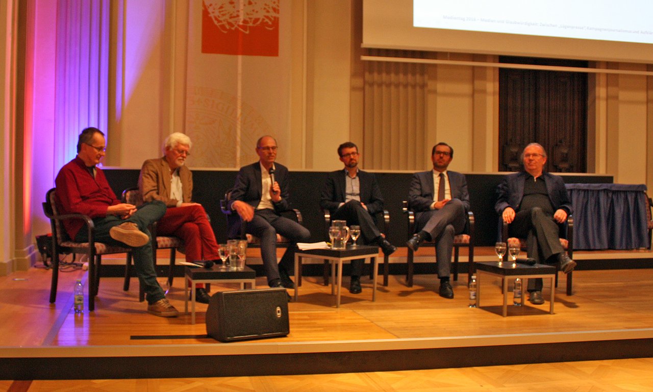 Podiumsdiskussion beim Medientag 2016