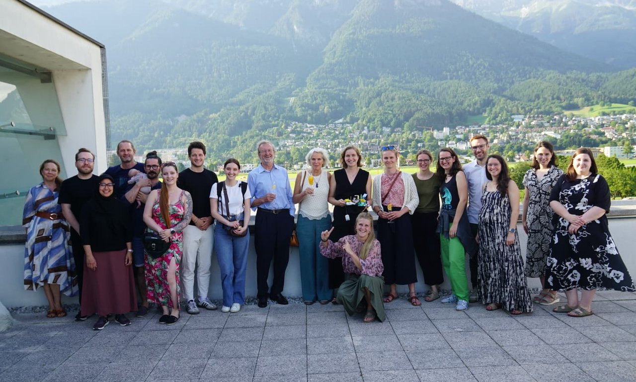 Gruppenbild zum PhD-Abschluss von Sarah Wildbichler