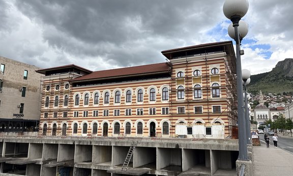 Hotel Neretva in Mostar – während der Rekonstruktion, Foto: eigene Aufnahme