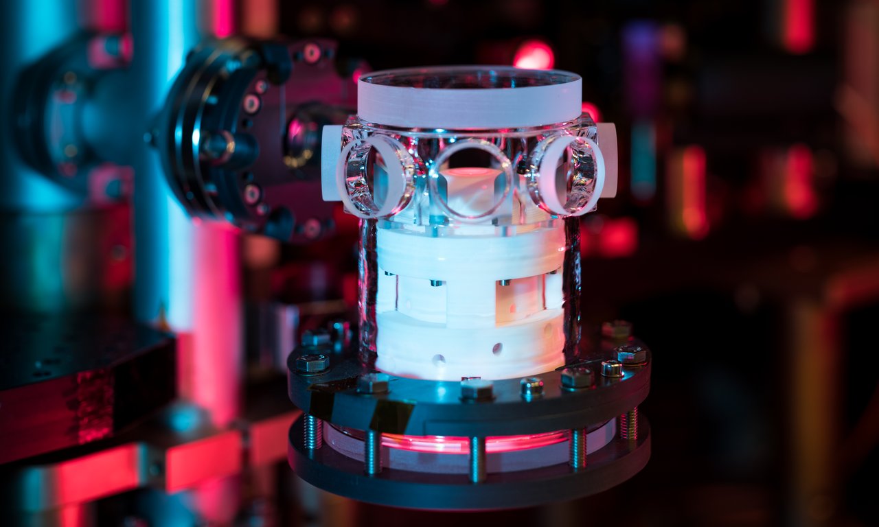 A quantum gas microscope