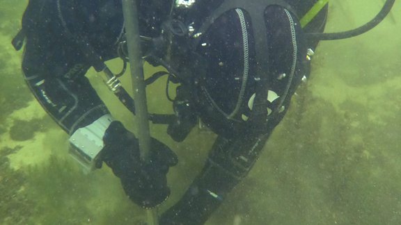 Sondierungen unter Wasser mit einem Handbohrgerät