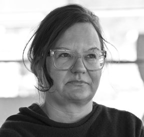 Portrait_Hilde_Strobl_SW