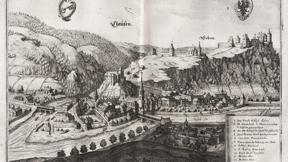 Kupferstich der Stadt Klausen im Eisacktal aus Matthäus Merian und Martin Zeiller "Topographia Provinciarum Austriacarum". Frankfurt am Main: Merian 1649-1716
