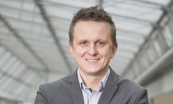 Andreas Steinmayr ist seit Oktober 2020 Universitätsprofessor für Empirische Wirtschaftsforschung