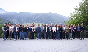 Gruppenfoto der Teilnehmer:innen
