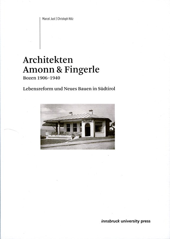 Marcel Just, Christoph Hölz (Hrsg.), Die "kleine Reihe". Schriftenreihe des Archivs für Bau.Kunst.Geschichte, Band 2, Innsbruck 2023.