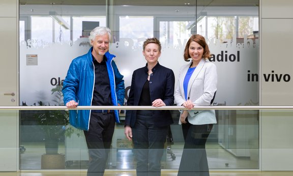 From left: Theoretical physicist Hans Briegel, biochemist Kathrin Thedieck and experimental physicist Francesca Ferlaino from the University of Innsbruck, Austria, each receive a ERC Advanced Grant.