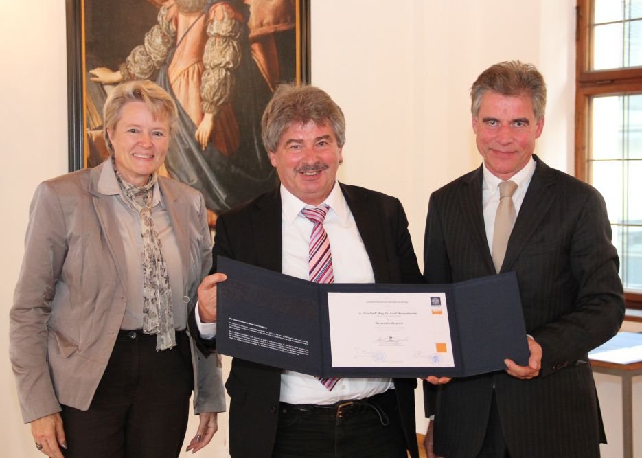 Übergabe Wissenschaftspreis Niewiadomski