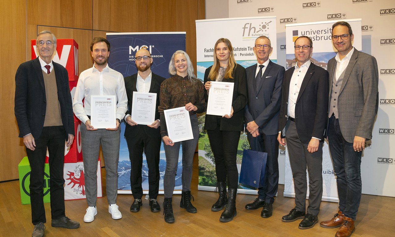 Gruppenbild der Preisträger*innen