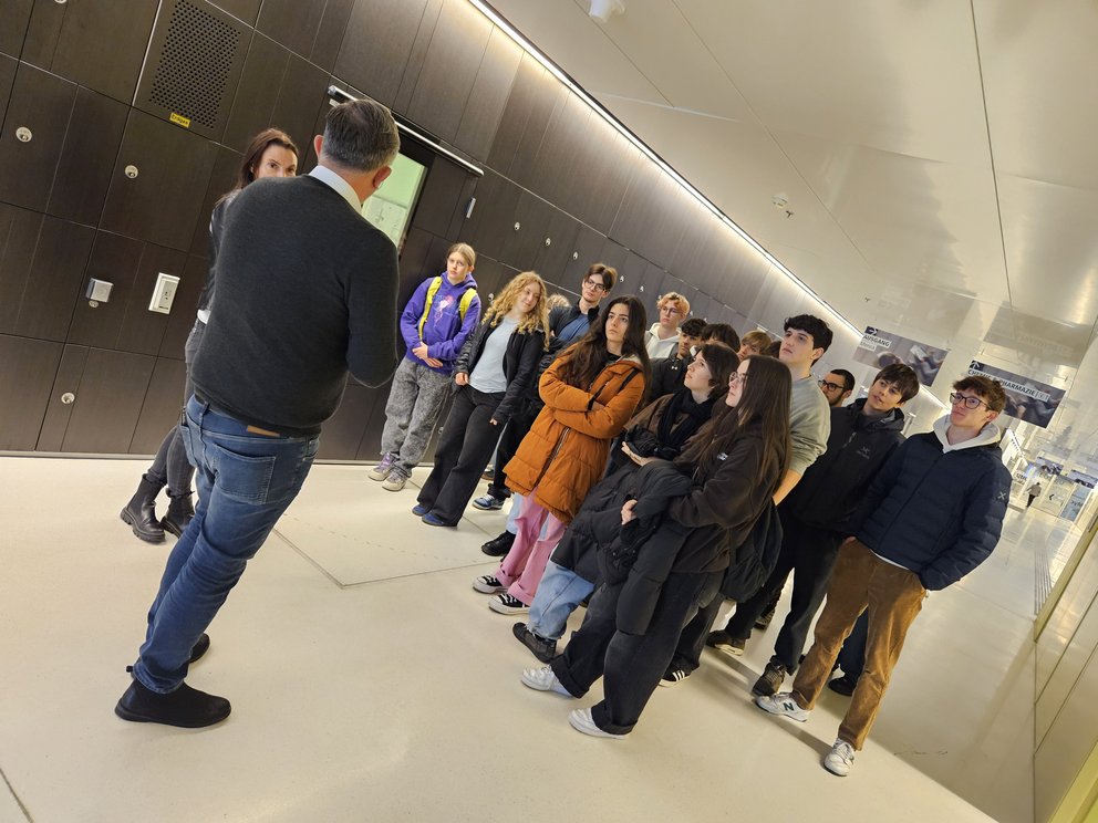 Gruppe mit SchülerInnen