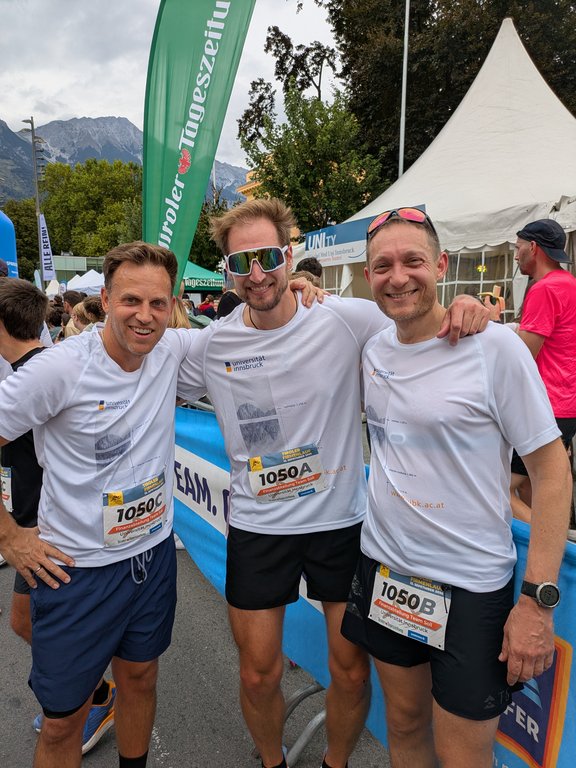 Gruppenfoto eines der teilnehmenden Teams