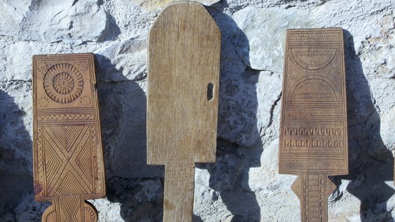 Spinnrocken auf einem Basar in Krujë 2016