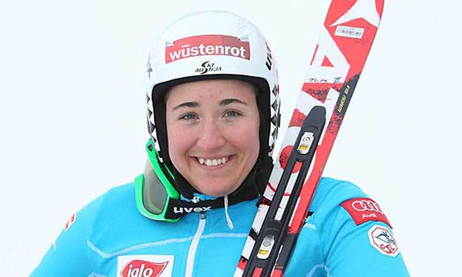 loesch_claudia_900x540.jpg