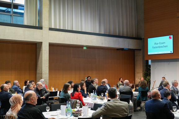 Iftar-Essen im Landhaus