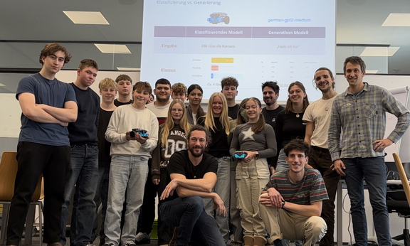 Schüler der Mittelschule Kundl und ExpterInnen