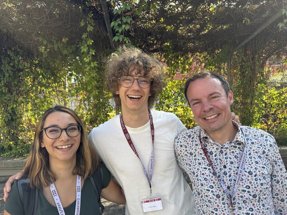 Photo of the local organizing committee